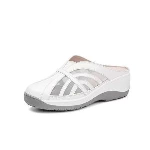 รองเท้าแตะแบบปิดนิ้วเท้า การลดแรงสั่นสะเทือน แฟชั่น รองเท้าส้นแบน ความสามารถในการระบายอากาศ แสงสว่าง