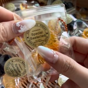 BEIBEI Simulated Fruit Fruit Squeeze Toys Sensory Toy Strawberry Fruit Soft Slow Rebound Toys Cute Kiwi Simulation Fruit Squeeze Bag Office Workers