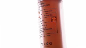 NING DERMOLOGIE Serum Vitamin C với Niacinamide & Ethyl Ascorbic Acid: Serum dưỡng ẩm làm sáng da mặt trị thâm nám    Sạm da & nám    Công thức Synergy Hàn Quốc 1.01oz