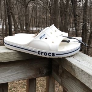 Dép quai ngang crocs chuẩn xịn chống hôi chân nhựa tế bào êm mềm đúc liền khối siêu bền đi mưa lội nước đi biển band baya màu trắng