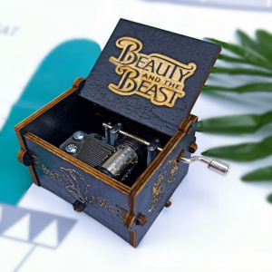 Kotak Musik Kayu Wood Vintage Music Box Diputar Tangan Kado Hadiah TOY3005