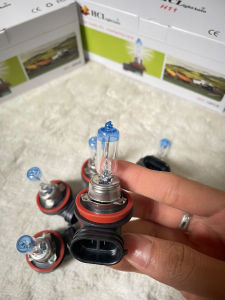 Bóng đèn ô tô bóng đèn tăng sáng HCL. Bóng đèn Halogen H11 đầu xanh siêu sáng (1 bóng)