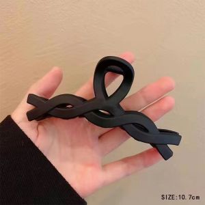 Zy Fashion Korean Style Black Series Hair Clip claw for women elegant Shark Clip Fashion Girl Hair Clamp