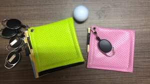 Portable Golf Ball Clean Towel with Retractable Keychain Buckle Golf Pocket Towel Wiping Cloth Golf Ball Accessories
