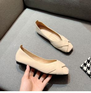 Square-Toed WomenS Shoes New YearS Casual Shoes Shallow Flat-Soled Versatile Granny Shoes Soft-Soled Evening Shoes Large Size Loafers