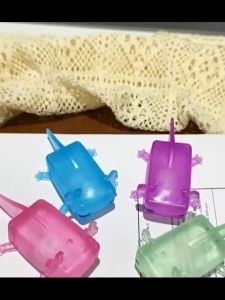 Simulation American Salamander Slow Rebound Stress Relief Squeeze Toy for Kids & Adults Creative Sensory Stress Relief Gift Sensory Stress Squeeze Toy Squishy Relax Toys Durable PU Material for Classroom Office Party Favors Entertainment Games
