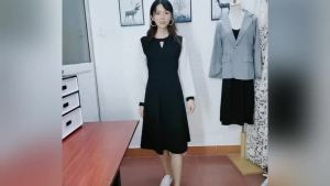 2025 เสื้อผ้าให้นมบุตรออกไปข้างนอกสวมใส่แฟชั่นฤดูใบไม้ผลิและฤดูใบไม้ร่วงชุดแม่ร้อนใส่แล้วดูผอมความยาวปานกลางชุดจับคู่สี