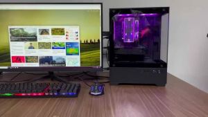 Venus M240 แชสซีห้องชมวิวทะเลแบบพาโนรามาไม่มีเสาคอมพิวเตอร์เดสก์ท็อปแบบโปร่งใสด้านข้าง 240 องศา ระบายความร้อนด้วยน้ำ