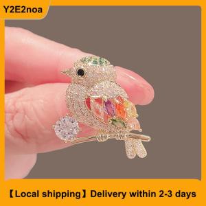 【Local shipping】 New Fashion Bird Brooches For Women Girls Crystal Rhinestone Brooches Pins Shiny Animal Badges Jewelry For Lady