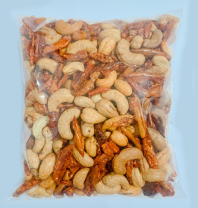 พริกทอดผสมเม็ดมะม่วงหิมพานต์ ขนาด 500 กรัม / 250 กรัม / 100 กรัม (พร้อมทาน)