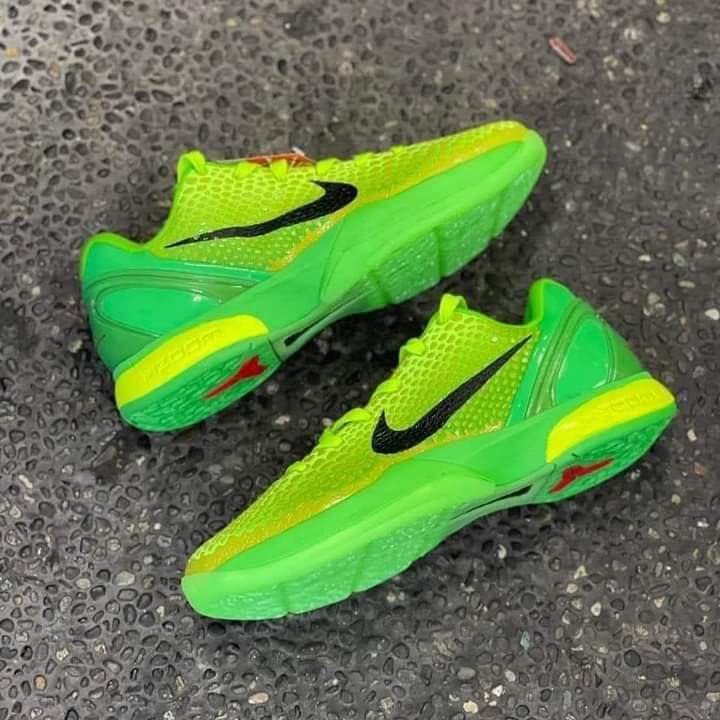 Grinch hotsell basketball shoes