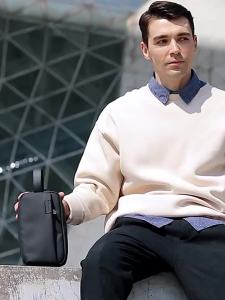 AE New mens clutch bag stylish simple lightweight suitable for daily commuting and casual use