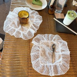 MUSCLEX Thêu hoa Tấm lót bàn ăn bằng ren Trong suốt Ruffles Tấm lót ly bàn Phong cách cổ điển. Châu Âu Khăn ăn vải kiểu phương Tây Trang trí bàn
