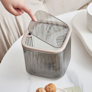 【Baan Suk】ถังขยะตั้งโต๊ะ กล่องใส่ของ เรียบหรูดูแพง พร้อมฝาปิด สําหรับหอพัก ห้องนั่งเล่น สํานักงาน ห้องน้ํา