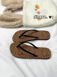 [Free Shipping] Summer Flip-Flops Flat Sandals For Women Home Slippers Beach Sandals Flat Slippers