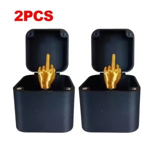 2ชิ้นนิ้วกลางในกล่องของขวัญเล่นตลกของขวัญเซอร์ไพรซ์กล่องของเล่นของขวัญสร้างสรรค์ตลกโต๊ะสำนักงานตกแต่งบ้าน