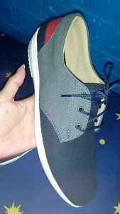 Sepatu Model Santai Pria Dewasa: Desain Kasual & Nyaman