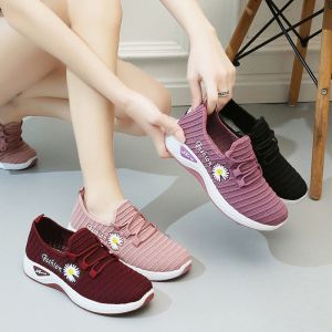 Sepatu Cewek Dewasa Model Sekarang 2022 Gaya Ala Korea Kekinian Viral Sneakers Import Korea Snakers Cewek Terbaru Sekolah SMA Korean Style Aesthetic Ootd Aerobik Casual Santai Fashion Senam Jogging Running Lari Joging Olahaga Zumba Jalan