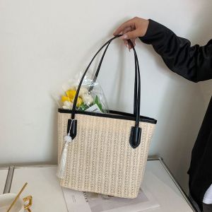 CRNGW Large Capacity Weave Tote Bag Fashion Simple Summer Beach Straw Handbag Sweet Shopping Bag Bohemian Shoulder Bag Girls