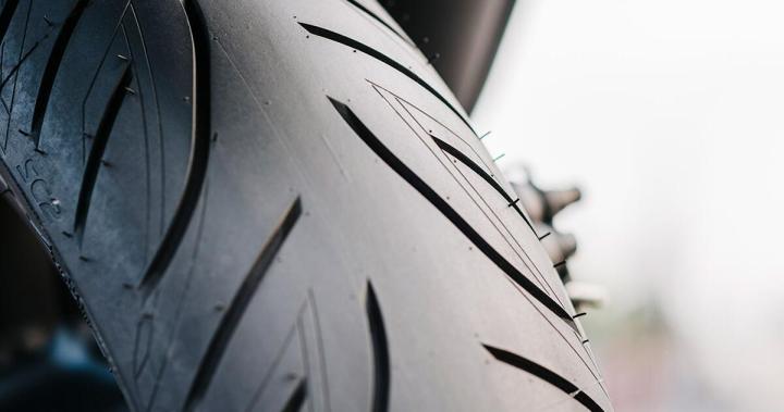 Bridgestone T 31 R 160/60 R15 TL 67H Roue Arrière, M/C, Variante J