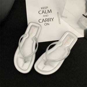 Sandal Jelly Flat Empuk Nyaman Kode 7061 Karet Bahan Elastis Ringan Anti Slip Wanita Gaya Korea Murah Sendal Jepit Cewek Kekinian DBI