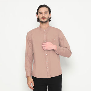 Vanfive Kemeja Pria Shanghai Polos Twill Soft Panjang Coklat Muda 1309