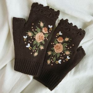 XHLXH Vintage Embroidery Knitted Gloves Bee Floral Winter Wool Gloves Cute Touch Screen Fingerless Gloves Girls