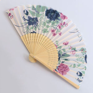 NEW!Oriental Folding Fan 23cm Unfolded Silk Fabric Bamboo Frame Photography Essential