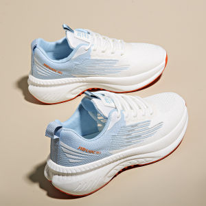 🔥Nadines🔥รองเท้ากีฬาผู้หญิง พื้นหนา สูงขึ้น 4.5 ซม. รองเท้าวิ่งนักเรียนทันสมัย ​​ระบายอากาศและดูดซับเหงื่อ สวมใส่สบาย