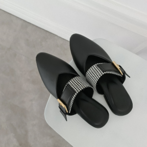 Leora Veddira - Sandal Mules Big Size Jumbo - BIG SIZE JUMBO - BS Mules Gesper - SANDAL BIG SIZE JUMBO - Sepatu Big Size Jumbo - Sandal Big Size Jumbo Wanita - Sendal Dewasa Perempuan