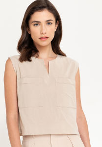Deuni Peri Boxy Sleeveless Top
