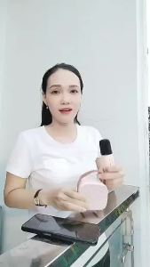 Loa Bluetooth Karaoke Mini P2-K1 Mẫu Mới Bass Mạnh Tặng Micro Không Dây Chỉnh Được 5 Giọng Hát