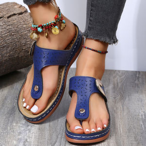 [Free Shipping] New Plus-Size WomenS Sandals Trendy Wedge-Heeled Flip-Flops For Autumn And Summer Suitable For Wearing Outdoors And On The Beach