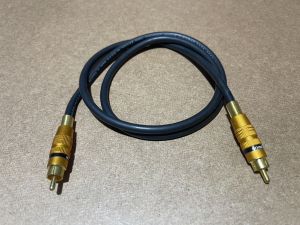 สาย RCA to RCA (จำนวน 1 เส้น)