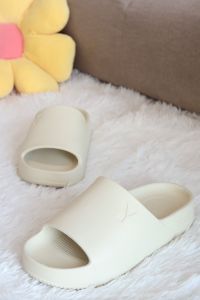 รองเท้าสลิปเปอร์ Y-ROON แบบสวม รุ่น Y60 สวมใส่สบาย Size 4-9 นุ่มเหมือนขนมปัง