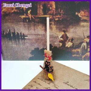 Fanzi บ้านตุ๊กตาไม้กวาดแม่มดขนาดเล็กของตกแต่งบ้านบ้านตุ๊กตา1:12วันฮาโลวีนอุปกรณ์ตกแต่งบ้านตุ๊กตา