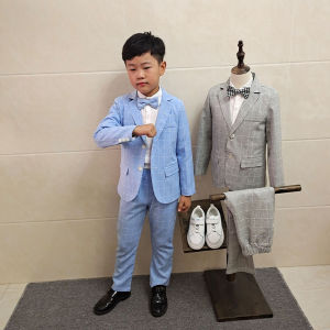 Lontakids 4PCs เด็กชุดสูทสำหรับเด็กผู้ชาย เสื้อ + เสื้อ + กางเกง + โบว์ปาร์ตี้ Tuxedo สีฟ้า ชุดสีฟ้าอ่อนลายสก๊อตสีเทาสุภาพบุรุษชุด