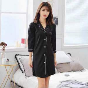 [ชุดนอนกระโปรงแขน 3 ส่วนคอปก ผ้าซาติน สบายน่ารักๆ - ถูกใส่สบายในผ้าไม่ร้อนไม่เครืองผิด แถมผ้านิ่มควบคุมค่าใช้จ่าย]