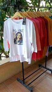 Zara Oversize Lengan 7/8: Pakaian Wanita Nyaman dengan Desain Fashion Modern