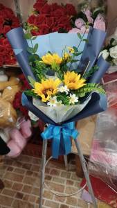 ช่อดอกไม้ ช่อบัญฑิต ช่อของขวัญโอกาสต่าง ๆ ขนาด40*25 ซม.