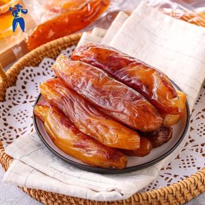 Khoai lang sấy dẻo nguyên củ được sơ chế sạch sẽ và hút chân không từng củ giữ nguyên được vị ngon ngọt mềm của khoai