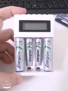 spot inventory Energizer AA/AAA Rechargeable Battery 900/2450mAh with 4 Slot LCD Display NI-MH UK Plug Charger Rechargeable Batteries