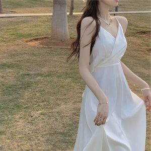 Đầm Nữ Trắng 2 Dây Hơ Lưng Đan Dây Nơ Lưng Maxi Cực Đẹp