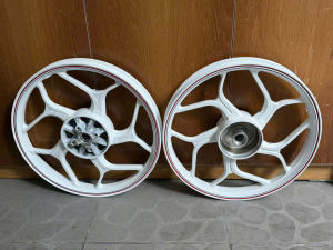 MÂM VÀNH ĐÚC ASIO ĐĨA(THẮNG ĐĨA) CHO WAVE S RS RSX BLADE 110 ĐỜI TỬ 2010 TỚI NAY VÀ FUTURE MẬP 125 ĐỜI TỪ 2011 TỚI NAY RÁP LÊN ZIN THEO XE KHÔNG CHẾ CHÁO
