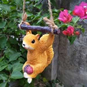 USECOAT Resin Squirrel Statue Pendant Cute Cartoon Animal Sculpture Micro Landscape Simulated Miniatures Figurine Courtyard