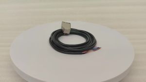 โอมรอน E3ZM-V61 สวิตช์โฟโตอิเล็กทริคแท้ 2M เซ็นเซอร์สีมาร์ค Magic Eye