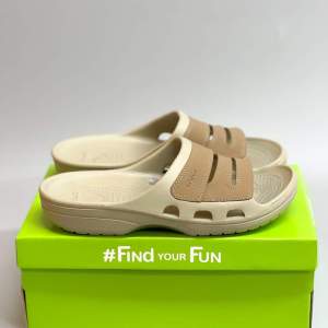Dép quai ngang crocs chuẩn xịn chống hôi chân nhựa tế bào êm mềm đúc liền khối siêu bền đi mưa lội nước đi biển Crocs Yukon mesa cho nam màu khaki