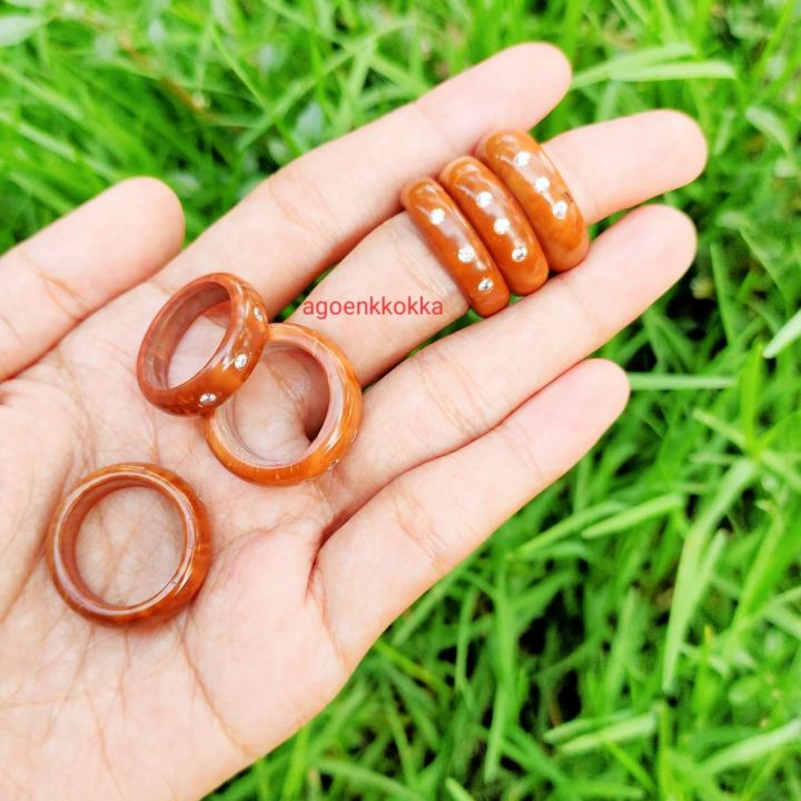 taytlarini yechib qoydi Jinsiy aloqa paytida quruqlik va ishqalanish