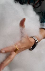 แพค 5 กิโลกรัม ใยสังเคราะห์ ใยโพลี เอสเตอร์ POLYESTER ใยยัดหมอน ใยขาว ใยสี ใยปั่นฟู ใยเด้ง ใยตี