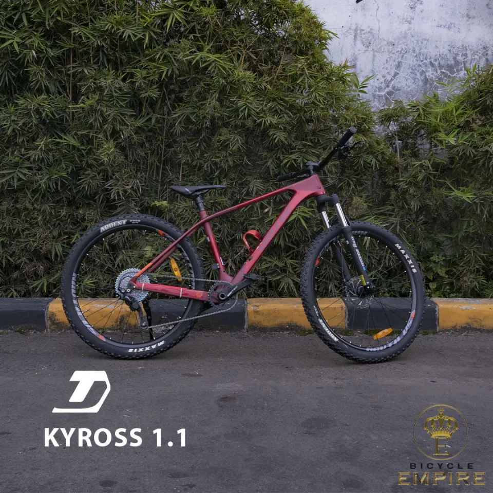 Fullbike Sepeda MTB XC Enduro United Kyross Carbon x